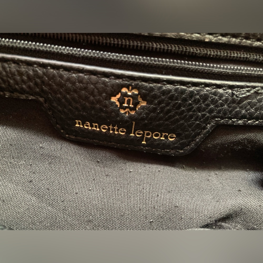 Nanette Lepore faux leather crossbody bag/backpack - Picture 6 of 6